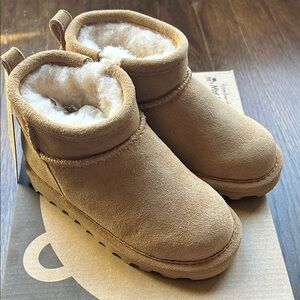 BearPaw shorty toddler boot